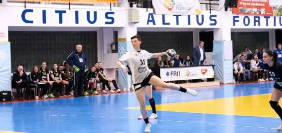 Foto CSM Slatina, victorie cu emoţii în meciul cu HC Zalău