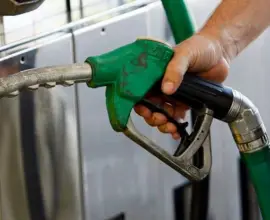 Foto Guvernul va declara situaţie de criză pe piaţa carburanţilor. Adaosul comercial va fi limitat pe o perioadă de 6 luni