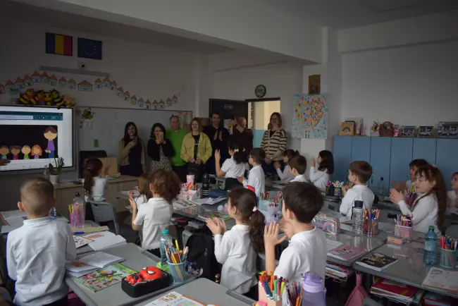 Foto Caracal devine polul educației digitale: Profesori din Polonia și Turcia, în schimb de experiență la Școala „Gheorghe Magheru”