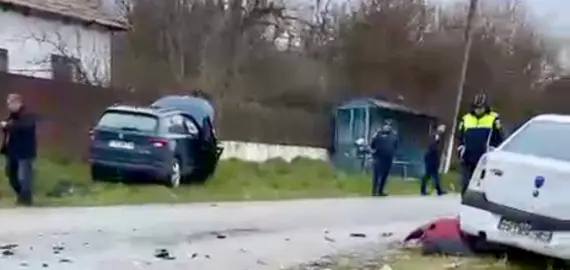 Foto Accident la Cârlogani. O persoană, la spital