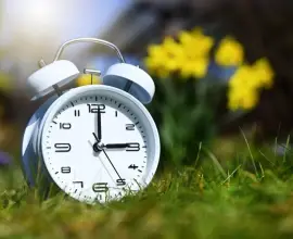 Foto În weekend trecem la ora de vară. Ora 3.00 devine ora 4.00