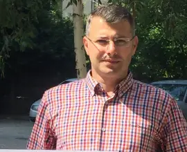 Foto Bogdan Apostoliceanu, concediat ilegal de la conducerea Poliţiei Locale, câştigă procesul cu Primăria Slatina. Trebuie repus pe funcţie