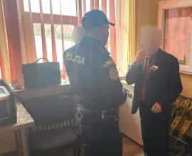 Foto Mecanic, din Piatra-Olt, depistat că fura motorină