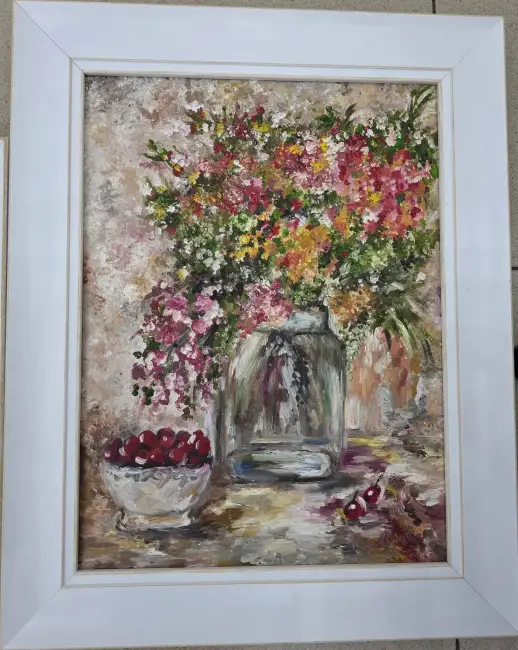 Foto „Culoare și inocență” pe simezele Bibliotecii Județene: Vernisajul care a adus primăvara în sufletele slătinenilor