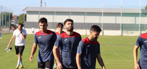 Foto Oltul Curtişoara primeşte vizita ultimei clasate în primul meci din play-out