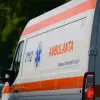 Foto Accident cu două autoturisme implicate, la Curtişoara. Un bărbat transportat la spital