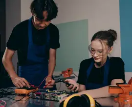 Foto Performanță de top pentru elevii din Olt: Cine sunt olimpicii calificați la faza națională „Tehnologii” 2026