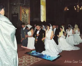 Foto Tradiții unice de Florii în județul Olt: Salcia sfântă și „Iertarea” mirilor de la Izbiceni