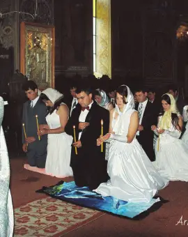 Foto Tradiții unice de Florii în județul Olt: Salcia sfântă și „Iertarea” mirilor de la Izbiceni