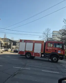 Foto Accident cu două autoturisme implicate în Slatina, zona ACR