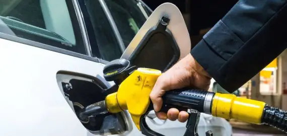 Foto Bărbat din Olt prins după ce a alimentat fără să plătească la o stație peco din Albota