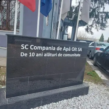 Foto Lovitură în instanță pentru „gașca” primarului De Mezzo: Tribunalul Olt anulează prelungirea ilegală a mandatelor de la Compania de Apă