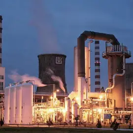 Foto Ministrul Energiei: Rafinăria Petrotel va fi repornită şi va asigura 21% din producţia internă. România a primit derogare de la SUA
