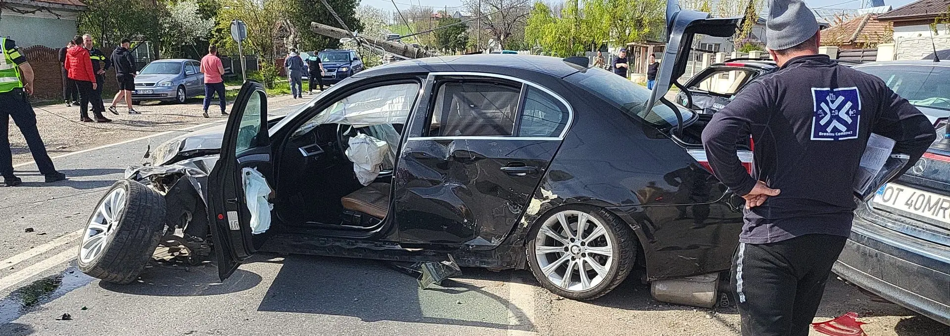 Foto Accident la Osica de Sus. Mai multe autoturisme implicate (FOTO)
