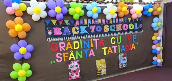 Foto „Grădiniţa groazei” la Craiova. Educatoare acuzată de tortură: copii legați de scaune, cu gura acoperită cu scotch și puși să se bată între ei