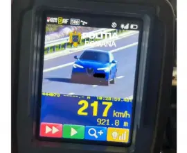 Foto  Şofer din Argeş, luat de radar în Olt. Circula cu 217 km/oră, pe Drumul Expres
