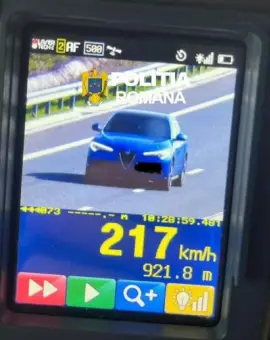 Foto  Şofer din Argeş, luat de radar în Olt. Circula cu 217 km/oră, pe Drumul Expres