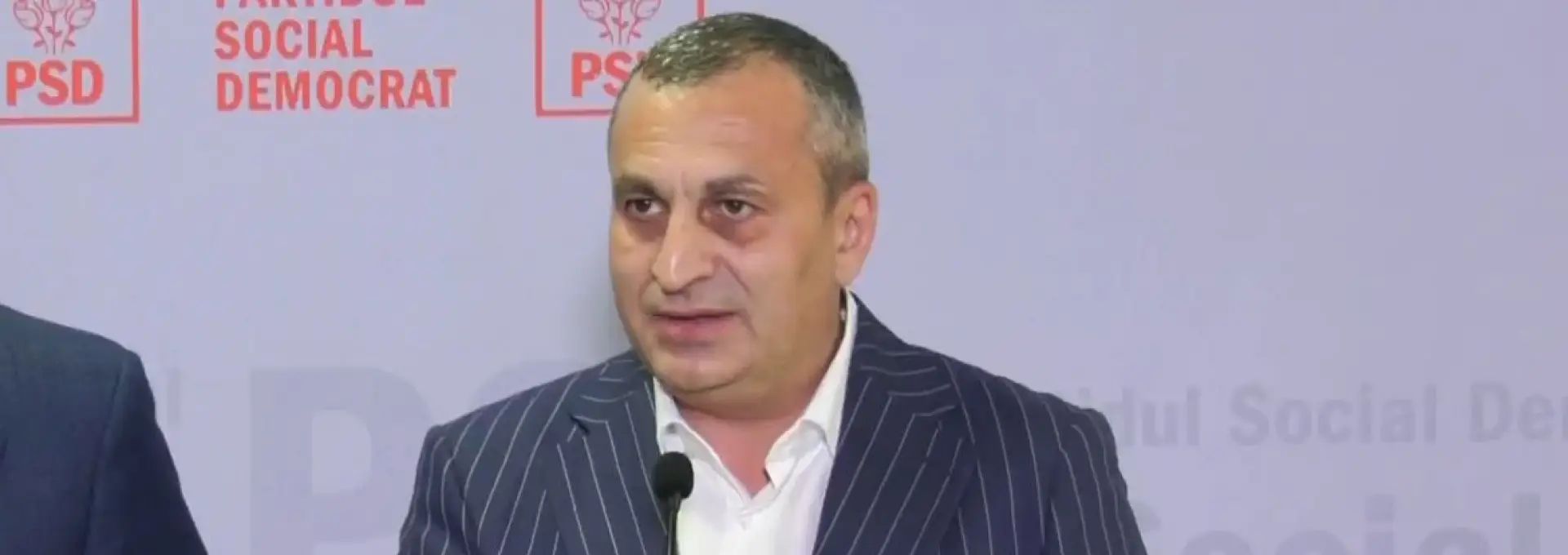 Foto Marius Oprescu: „Pe 20 aprilie, Oltul spune: Ajunge!”