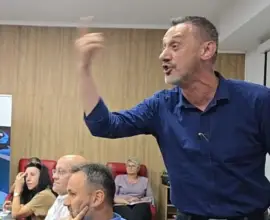 Foto Scandal la Slatina: Solicitarea primarului Mario De Mezzo privind graficele Poliției, un abuz 