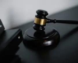 Foto Lovitură pentru omul de afaceri Goman Fluture: Zece ani de detenție și sechestru pe imobilele din Slatina și Drăgănești-Olt