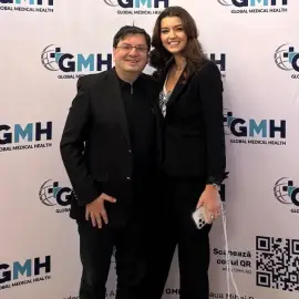 Foto Bucurie uriaşă pentru Ion Prioteasa. Fostul primar din Scornicești este bunic de tripleți: Fiica sa a stabilit două recorduri medicale la naștere