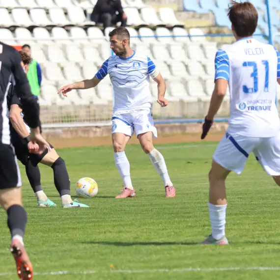 Foto CSM Slatina-ASA Târgu Mureş, pe Stadionul „1 Mai”