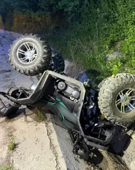 Foto Un bărbat a murit după ce s-a răsturnat cu ATV-ul în localitatea Sprâncenata