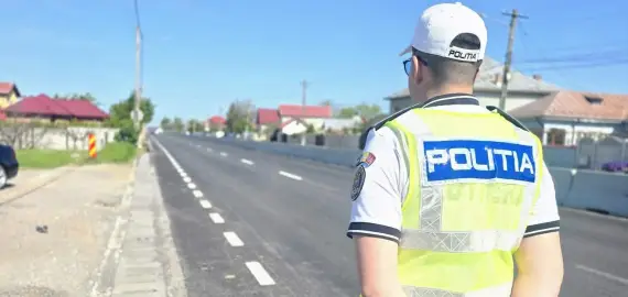Foto Șoferii de pe DN 6, în vizorul polițiștilor: controale în sistem „releu”