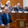 Foto Moţiunea de cenzură împotriva guvernului Bolojan ar putea fi dezbătută pe 5 mai