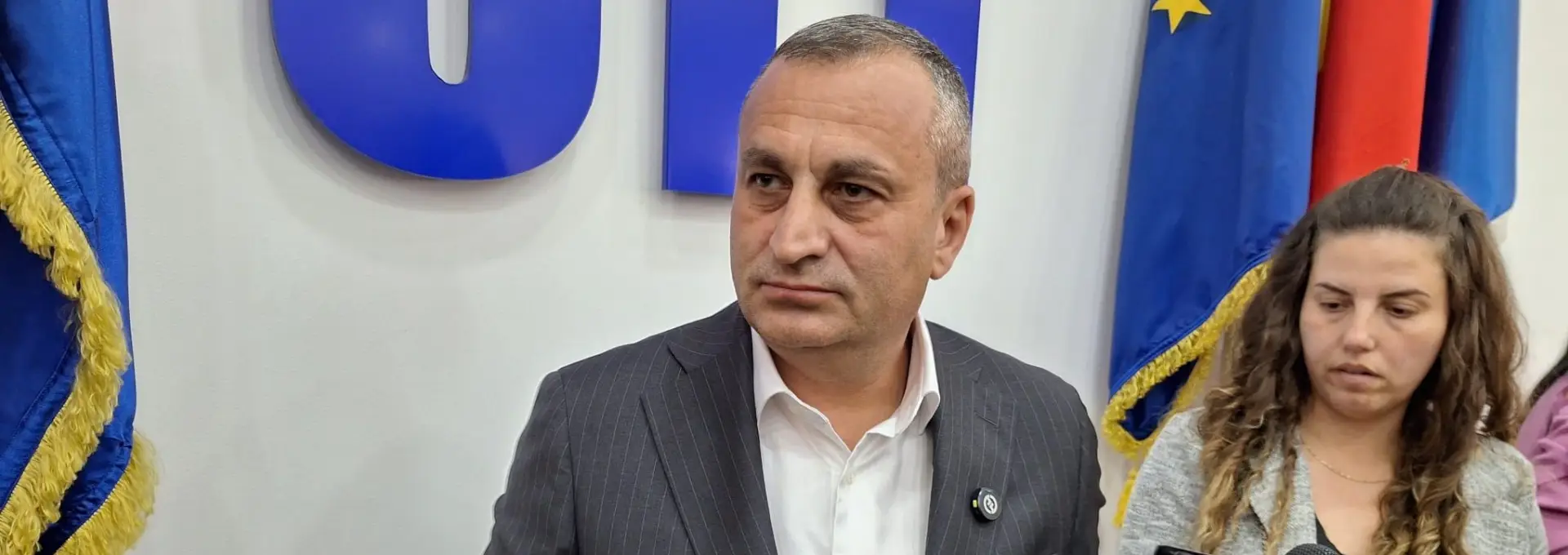 Foto Oprescu: Pentru ce să-i dau bani incompetentului de la Slatina? Să-i ducă către DUS unde s-a dezvoltat o adevărată conductă de scos banii fără licitație?