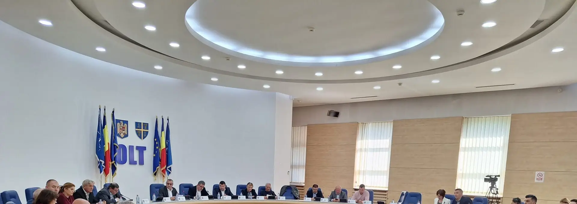 Foto Investiții record în județul Olt: Buget de 52,7 milioane de euro pentru drumuri, sănătate și asistență socială