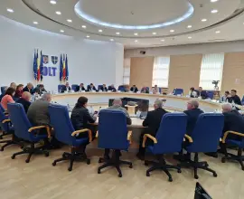 Foto Investiții record în județul Olt: Buget de 52,7 milioane de euro pentru drumuri, sănătate și asistență socială