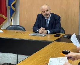 Foto Prefectul Emil Albotă a demisionat
