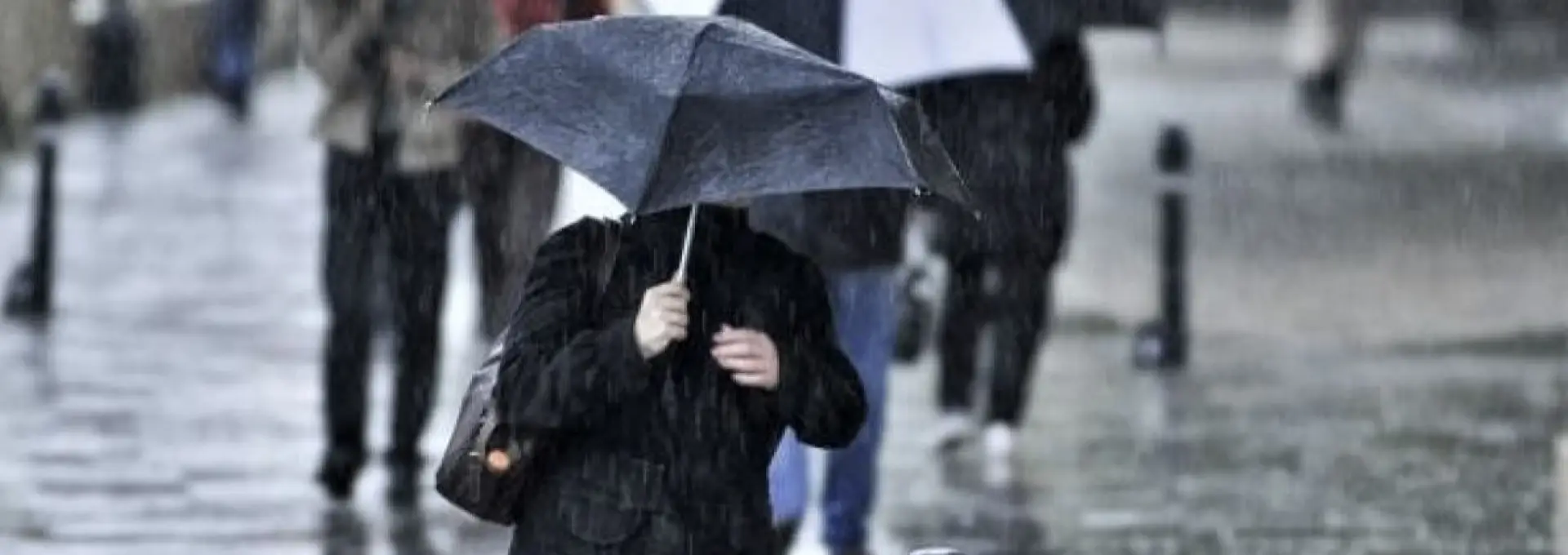 Foto Patru zile de frig pătrunzător și vânt puternic în toată ţara. Maxime cu 12 grade mai mici decât media perioadei