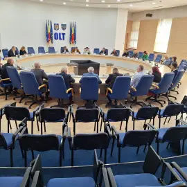 Foto CJ Olt salvează investițiile din teritoriu: Fonduri pentru primul drum asfaltat din Ștefan cel Mare și dispensarul din Oboga