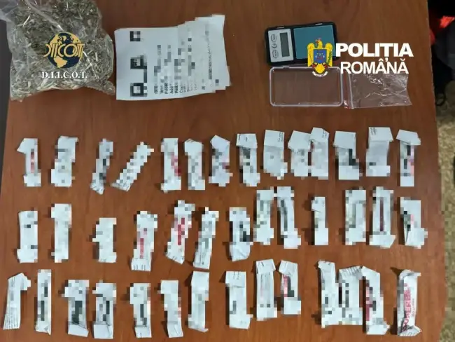 Foto Doi bărbați din Olt, arestați preventiv pentru trafic de droguri de risc și mare risc