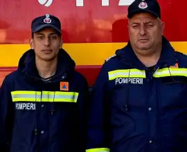 Foto O femeie, din Slatina, salvată prin manevra Heimlich de către doi pompieri aflaţi în misiune