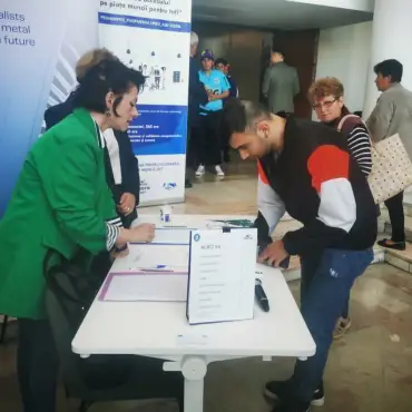 Foto Puțini candidați interesați real de angajare la Bursa Locurilor de Muncă organizată în Slatina şi Caracal