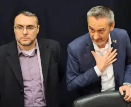 Foto Primarul De Mezzo l-a bătut pe secretarul municipiului
