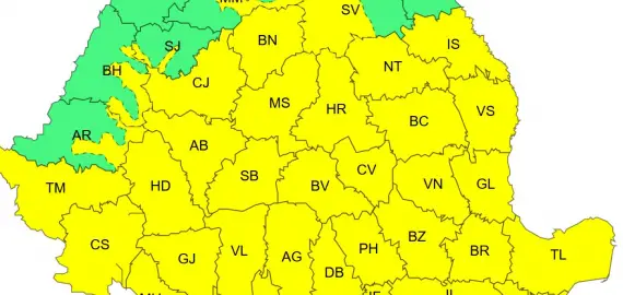 Foto Meteorologii au extins Codul Galben de ploi torenţiale, grindină si vijelii
