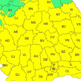 Foto Meteorologii au extins Codul Galben de ploi torenţiale, grindină si vijelii