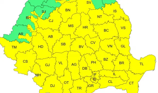 Foto Meteorologii au extins Codul Galben de ploi torenţiale, grindină si vijelii