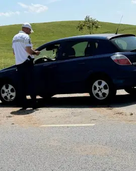 Foto Zeci de șoferi sancționați pe DN 6, în Olt, în urma unei acţiuni rutiere
