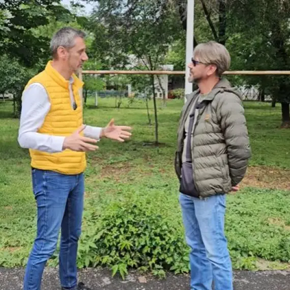 Foto Slatina în fierbere: Referendum pentru demiterea primarului Mario De Mezzo