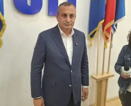 Foto Marius Oprescu, mesaj către De Mezzo: „Infractorule! Zgârâiai pe la porţi pe la Milcov şi pe la Craiova”