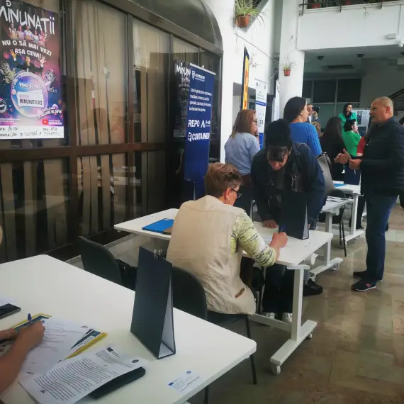 Foto Mai, luna promovării economiei sociale: AJOFM Olt, întâlniri cu angajatorii din judeţ