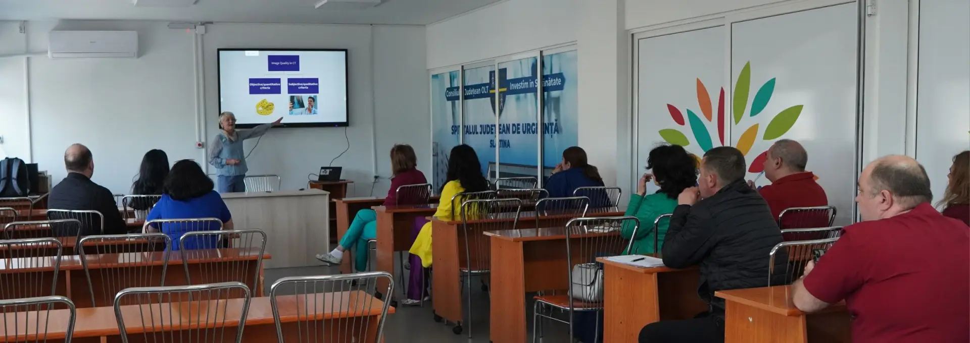 Foto Investigații CT mai sigure la Spitalul Slatina: Instruire specială cu un expert din Lituania