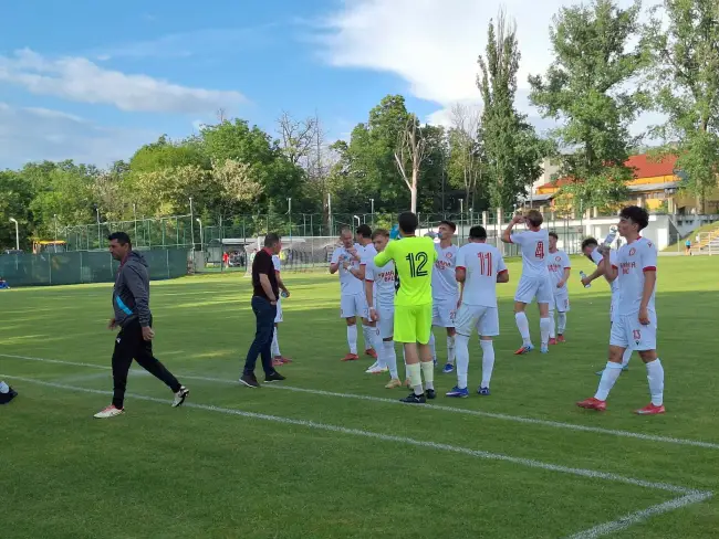 Foto Academica Balş, victorie cu Jiul Petroşani în încheierea sezonului