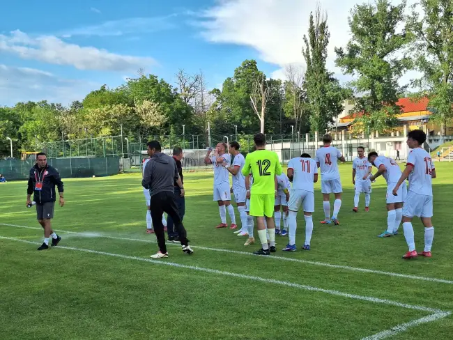 Foto Academica Balş, victorie cu Jiul Petroşani în încheierea sezonului