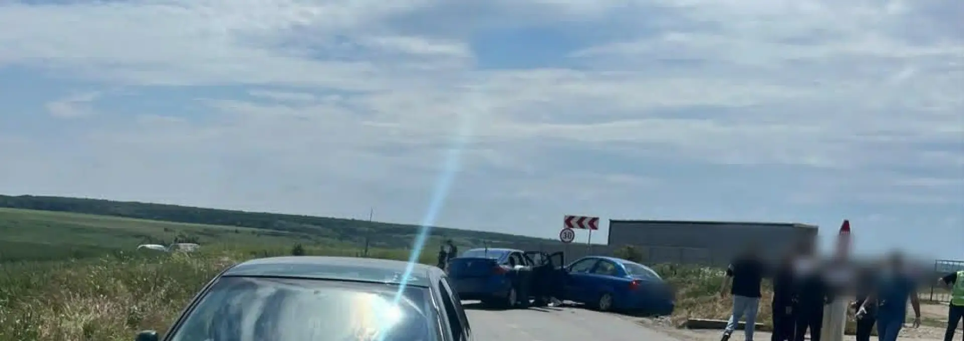 Foto Accident în Brebeni cu trei autoturisme implicate